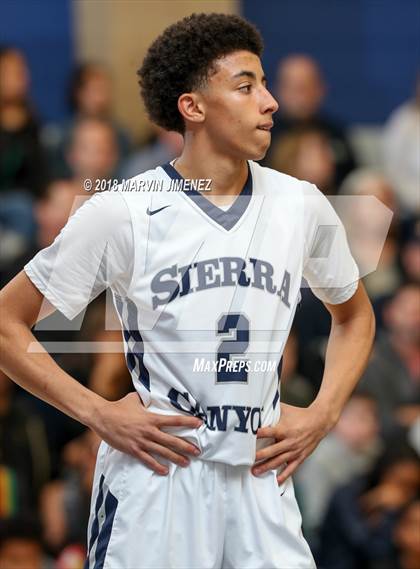 Thumbnail 2 in Foothills Christian vs Sierra Canyon (CIF Open Division Regional 1st Round) photogallery.