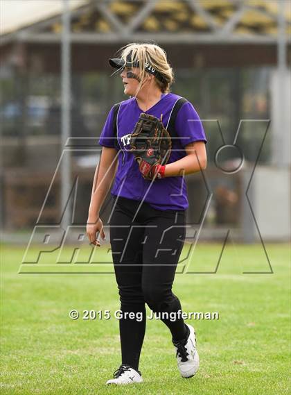 Thumbnail 1 in Analy vs. Petaluma (SCL Championship) photogallery.