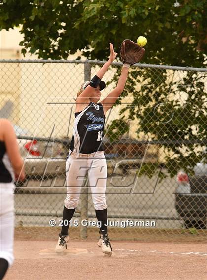 Thumbnail 2 in Analy vs. Petaluma (SCL Championship) photogallery.