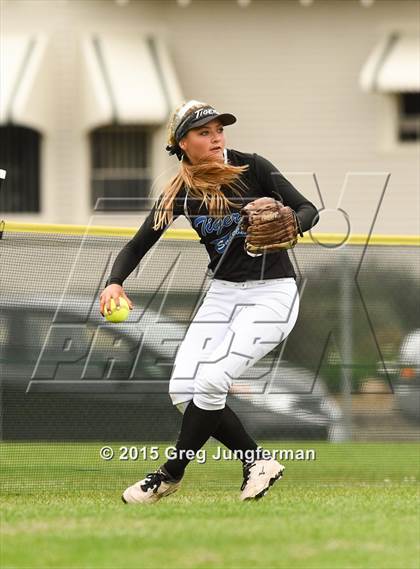 Thumbnail 2 in Analy vs. Petaluma (SCL Championship) photogallery.