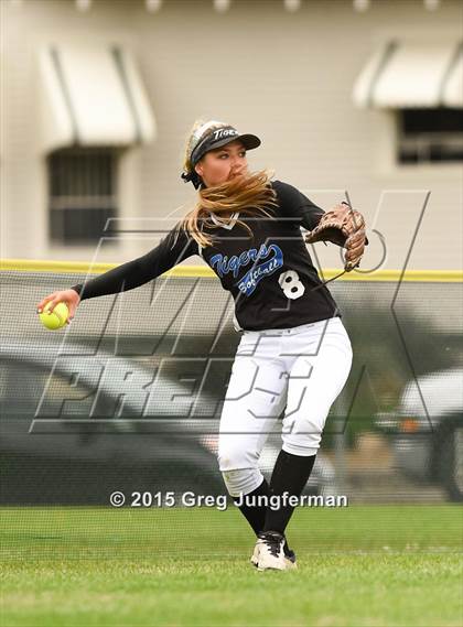 Thumbnail 3 in Analy vs. Petaluma (SCL Championship) photogallery.