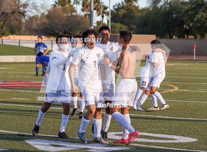 Thumbnail 1 in Prescott vs. Walden Grove (AIA 4A Semifinal) photogallery.