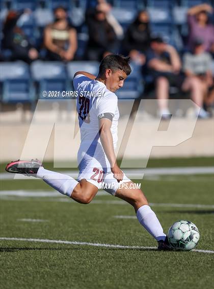 Thumbnail 2 in Prescott vs. Walden Grove (AIA 4A Semifinal) photogallery.