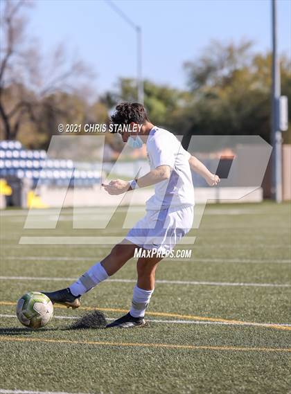 Thumbnail 1 in Prescott vs. Walden Grove (AIA 4A Semifinal) photogallery.