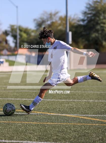 Thumbnail 2 in Prescott vs. Walden Grove (AIA 4A Semifinal) photogallery.