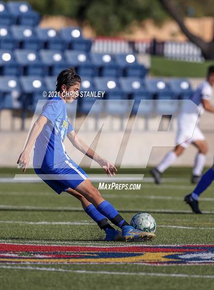 Thumbnail 2 in Prescott vs. Walden Grove (AIA 4A Semifinal) photogallery.