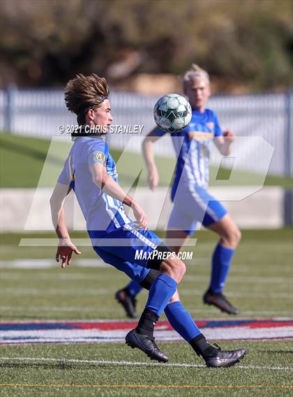 Thumbnail 3 in Prescott vs. Walden Grove (AIA 4A Semifinal) photogallery.