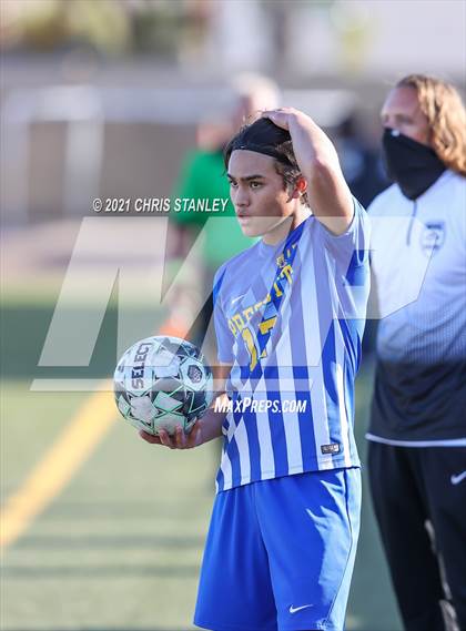 Thumbnail 1 in Prescott vs. Walden Grove (AIA 4A Semifinal) photogallery.