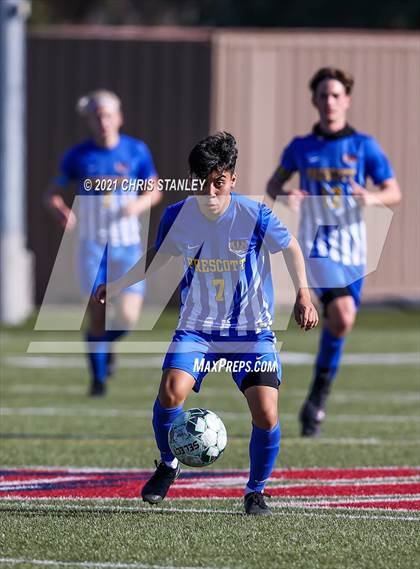 Thumbnail 2 in Prescott vs. Walden Grove (AIA 4A Semifinal) photogallery.
