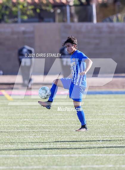 Thumbnail 2 in Prescott vs. Walden Grove (AIA 4A Semifinal) photogallery.