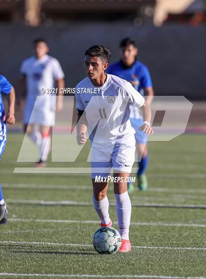Thumbnail 2 in Prescott vs. Walden Grove (AIA 4A Semifinal) photogallery.