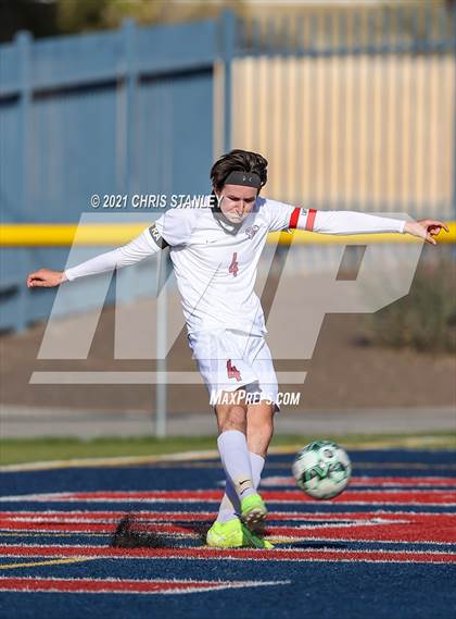 Thumbnail 2 in Prescott vs. Walden Grove (AIA 4A Semifinal) photogallery.
