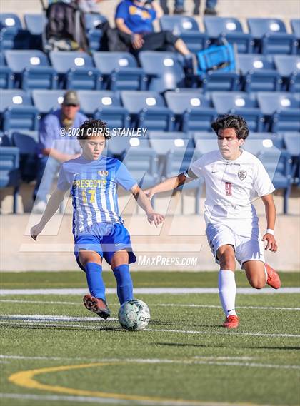 Thumbnail 1 in Prescott vs. Walden Grove (AIA 4A Semifinal) photogallery.