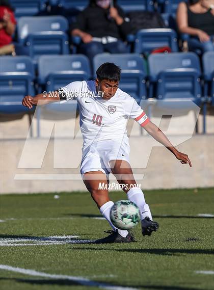 Thumbnail 2 in Prescott vs. Walden Grove (AIA 4A Semifinal) photogallery.
