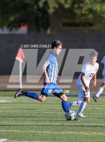 Thumbnail 1 in Prescott vs. Walden Grove (AIA 4A Semifinal) photogallery.