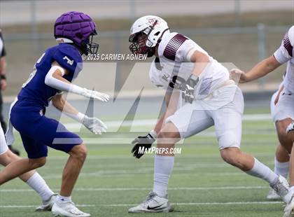 Thumbnail 2 in Shiner @ Iola (UIL 2A D2 Football Regional Semifinal) photogallery.