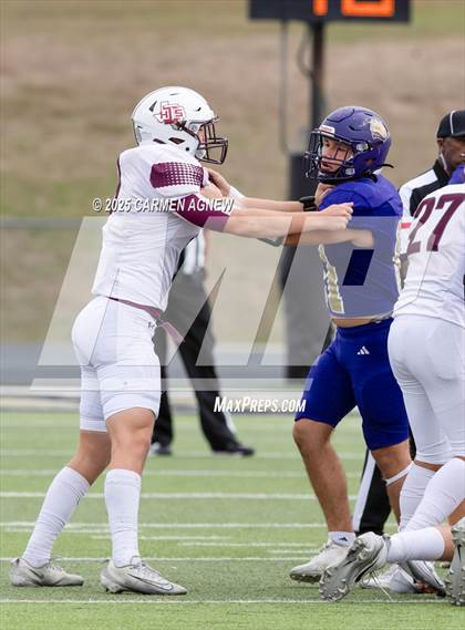 Thumbnail 3 in Shiner @ Iola (UIL 2A D2 Football Regional Semifinal) photogallery.