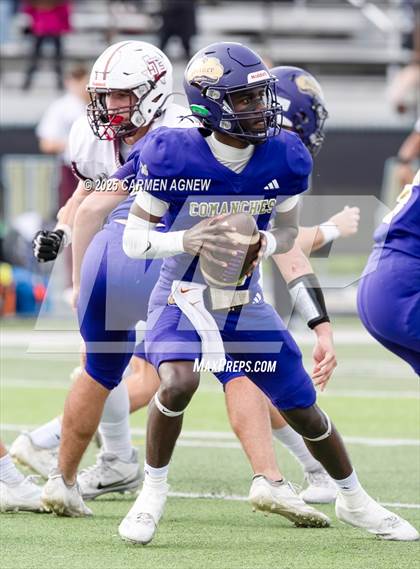 Thumbnail 2 in Shiner @ Iola (UIL 2A D2 Football Regional Semifinal) photogallery.