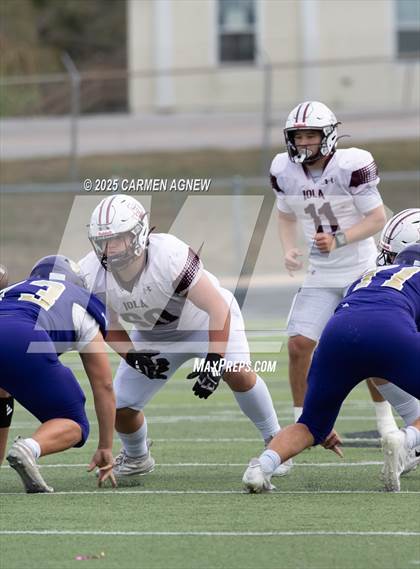 Thumbnail 3 in Shiner @ Iola (UIL 2A D2 Football Regional Semifinal) photogallery.