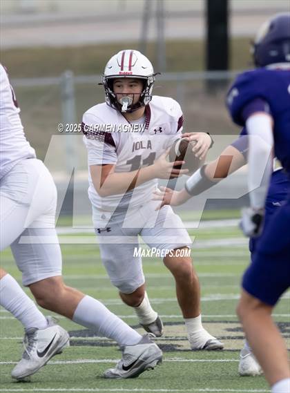 Thumbnail 1 in Shiner @ Iola (UIL 2A D2 Football Regional Semifinal) photogallery.