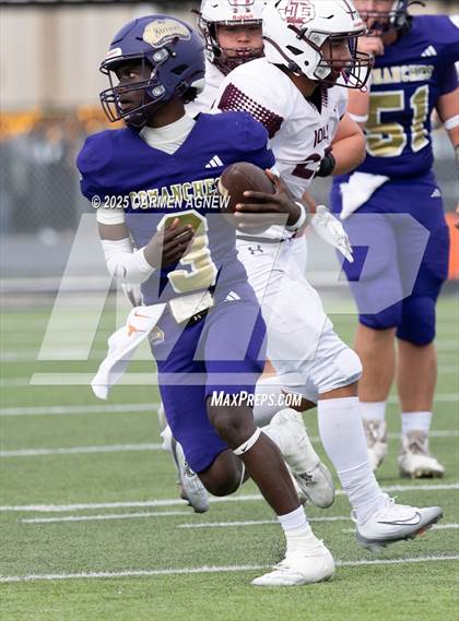 Thumbnail 1 in Shiner @ Iola (UIL 2A D2 Football Regional Semifinal) photogallery.
