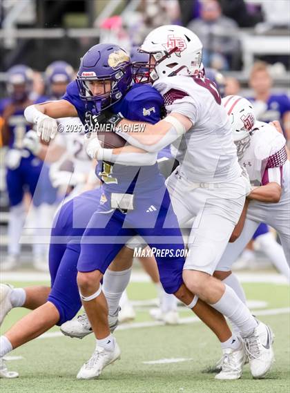 Thumbnail 3 in Shiner @ Iola (UIL 2A D2 Football Regional Semifinal) photogallery.