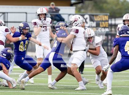 Thumbnail 2 in Shiner @ Iola (UIL 2A D2 Football Regional Semifinal) photogallery.