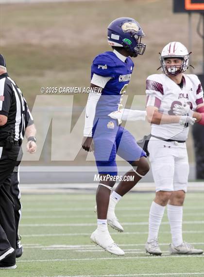 Thumbnail 1 in Shiner @ Iola (UIL 2A D2 Football Regional Semifinal) photogallery.