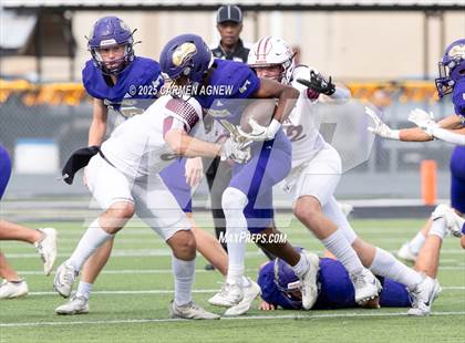 Thumbnail 1 in Shiner @ Iola (UIL 2A D2 Football Regional Semifinal) photogallery.