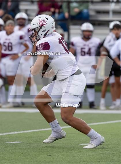 Thumbnail 2 in Shiner @ Iola (UIL 2A D2 Football Regional Semifinal) photogallery.