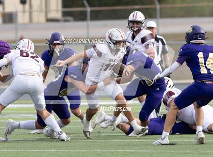 Thumbnail 3 in Shiner @ Iola (UIL 2A D2 Football Regional Semifinal) photogallery.
