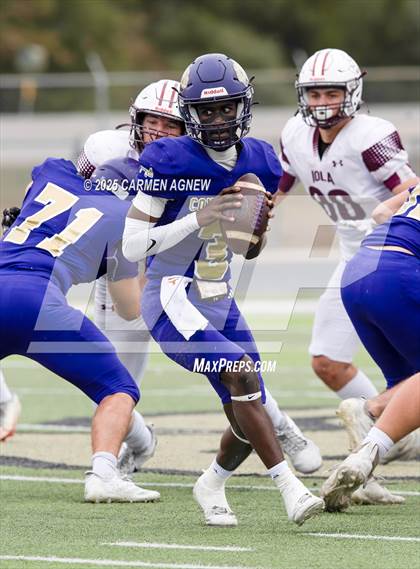 Thumbnail 2 in Shiner @ Iola (UIL 2A D2 Football Regional Semifinal) photogallery.