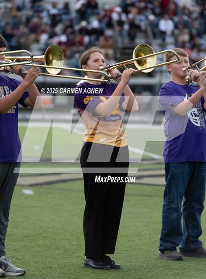 Thumbnail 3 in Shiner @ Iola (UIL 2A D2 Football Regional Semifinal) photogallery.