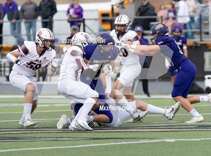 Thumbnail 3 in Shiner @ Iola (UIL 2A D2 Football Regional Semifinal) photogallery.