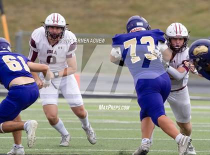 Thumbnail 2 in Shiner @ Iola (UIL 2A D2 Football Regional Semifinal) photogallery.