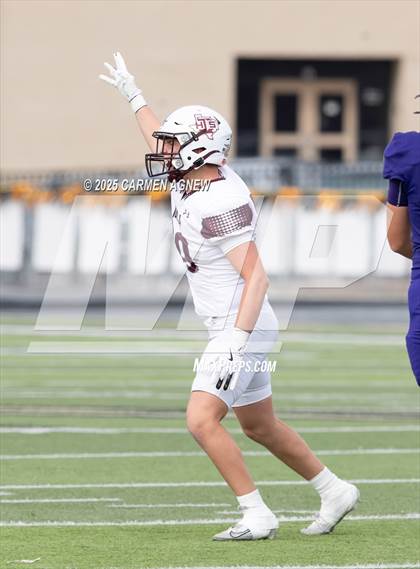 Thumbnail 2 in Shiner @ Iola (UIL 2A D2 Football Regional Semifinal) photogallery.