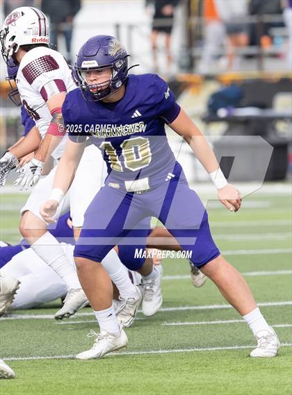 Thumbnail 2 in Shiner @ Iola (UIL 2A D2 Football Regional Semifinal) photogallery.