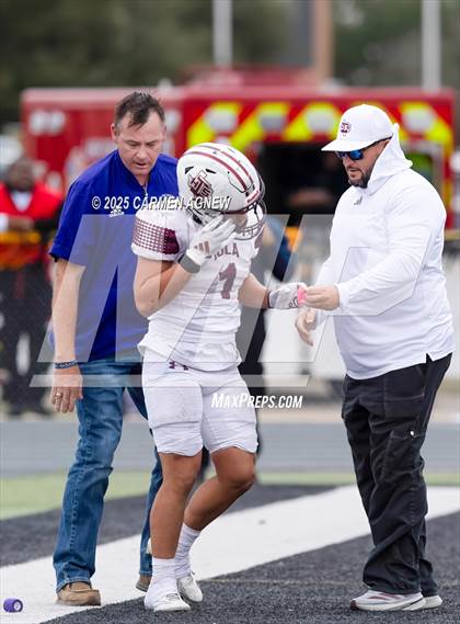 Thumbnail 2 in Shiner @ Iola (UIL 2A D2 Football Regional Semifinal) photogallery.