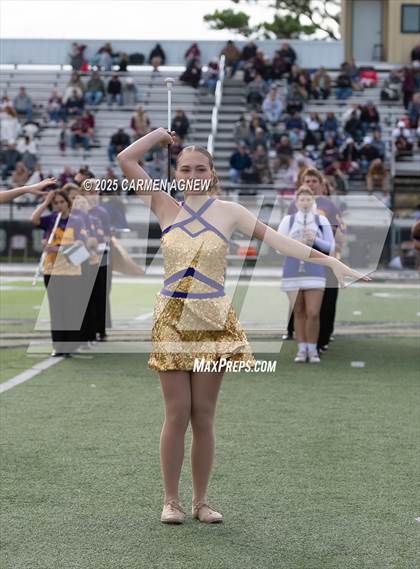 Thumbnail 2 in Shiner @ Iola (UIL 2A D2 Football Regional Semifinal) photogallery.