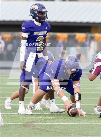 Thumbnail 2 in Shiner @ Iola (UIL 2A D2 Football Regional Semifinal) photogallery.