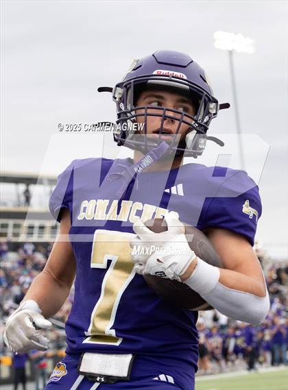 Thumbnail 3 in Shiner @ Iola (UIL 2A D2 Football Regional Semifinal) photogallery.