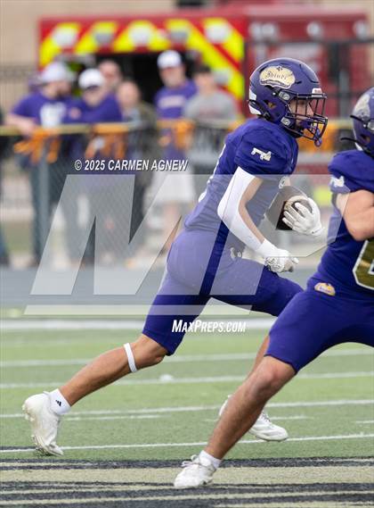 Thumbnail 1 in Shiner @ Iola (UIL 2A D2 Football Regional Semifinal) photogallery.