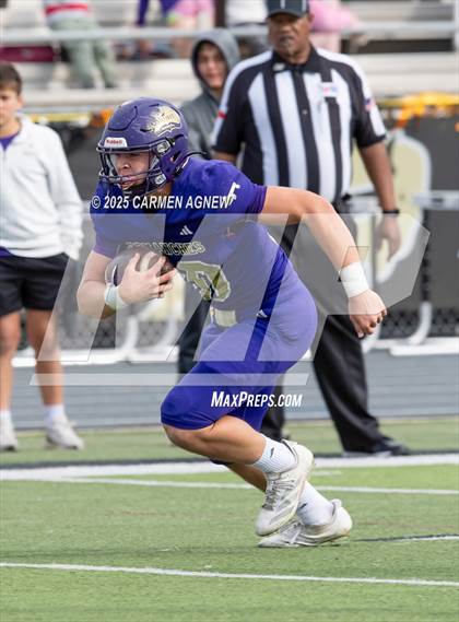 Thumbnail 1 in Shiner @ Iola (UIL 2A D2 Football Regional Semifinal) photogallery.