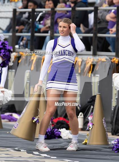 Thumbnail 3 in Shiner @ Iola (UIL 2A D2 Football Regional Semifinal) photogallery.