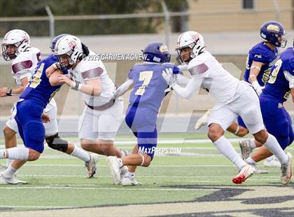 Thumbnail 2 in Shiner @ Iola (UIL 2A D2 Football Regional Semifinal) photogallery.
