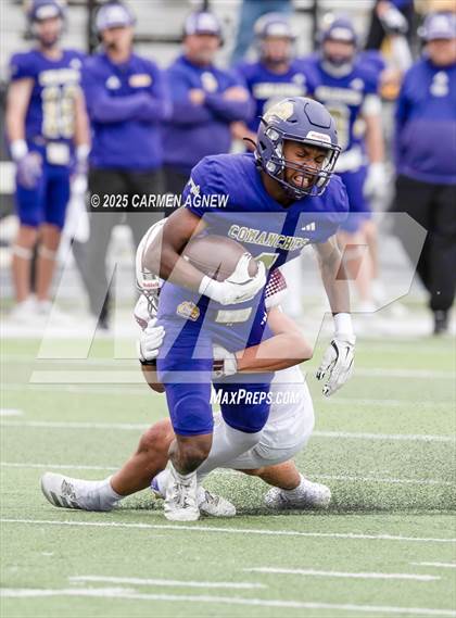 Thumbnail 3 in Shiner @ Iola (UIL 2A D2 Football Regional Semifinal) photogallery.