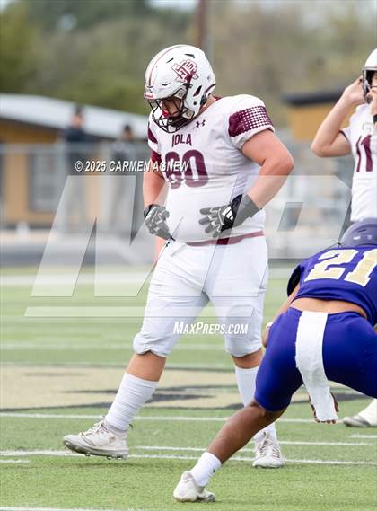 Thumbnail 2 in Shiner @ Iola (UIL 2A D2 Football Regional Semifinal) photogallery.