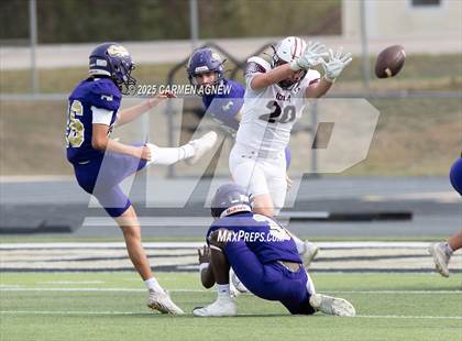 Thumbnail 3 in Shiner @ Iola (UIL 2A D2 Football Regional Semifinal) photogallery.