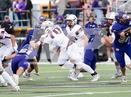 Thumbnail 2 in Shiner @ Iola (UIL 2A D2 Football Regional Semifinal) photogallery.