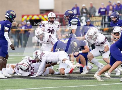 Thumbnail 3 in Shiner @ Iola (UIL 2A D2 Football Regional Semifinal) photogallery.